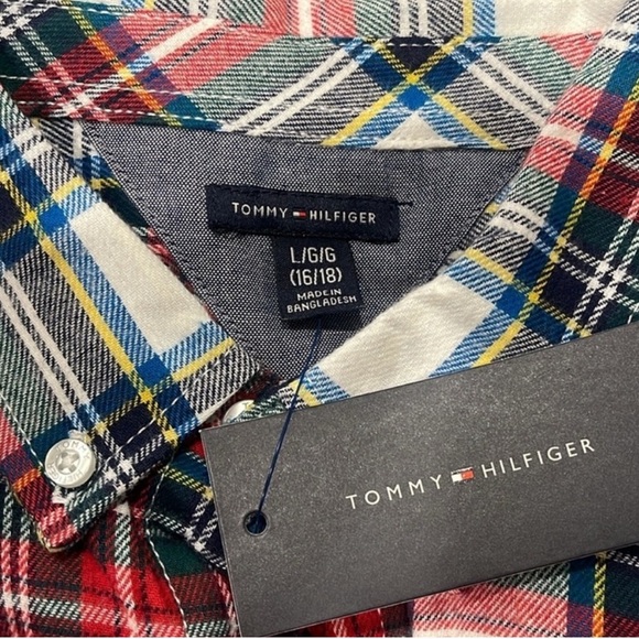 Tommy Hilfiger Boy's Plaid Long Sleeve Button Down Shirt NWT Large 16/18 - Picture 2 of 6